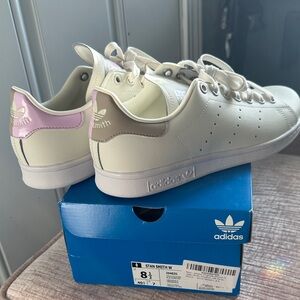Stan Smith Adidas Sneakers - Cream and Pink